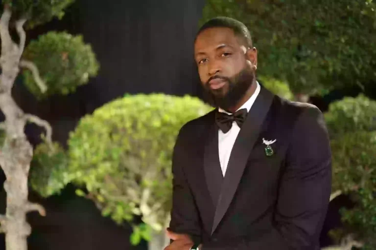 Basketball star Dwyane Wade reveals the kidney cancer symptoms he admittedly ignored